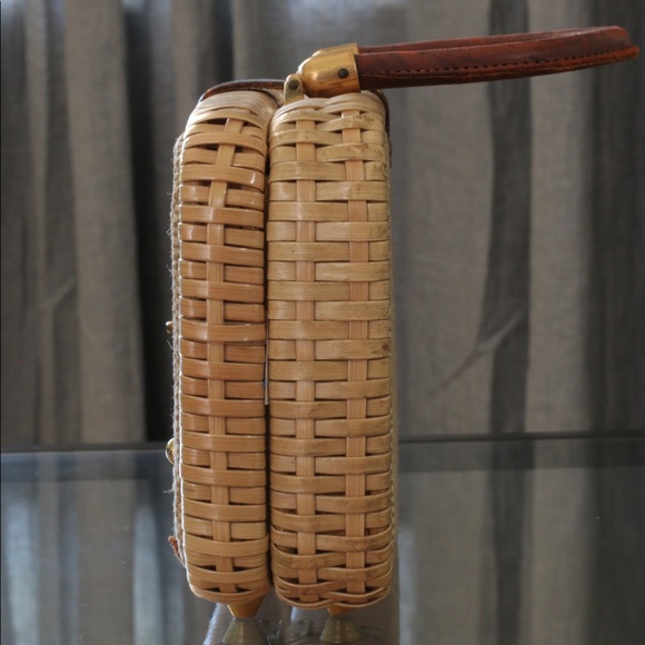 Vintage Straw Tan Handbag - Picture 2 of 5